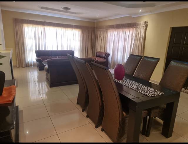 3 BEDROOM HOUSE FOR SALE IN SEBOKENG ZONE 10